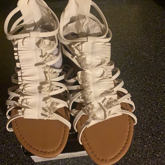 Qupid Shoes - Qupid strappy sandals~NWT